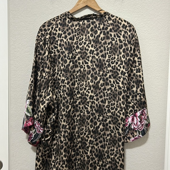 Dorina Dolores leopard print floral trim kimono robe Large Pink Brown No belt - Picture 10 of 12